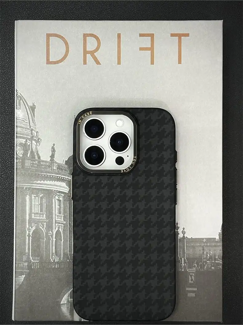 İPHONE 14 PRO UYUMLU KAZAYAĞI DESENLİ KILIF