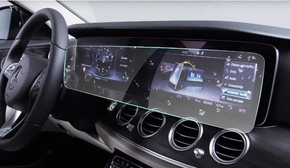 Mercedes GLA Ekran Koruyucu