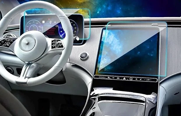 Mercedes EQE Multimedya ve Ekran Koruyucu (2 Parça)