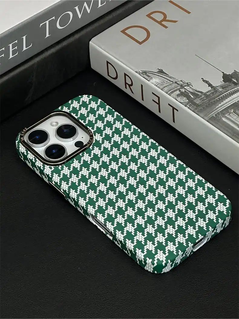 İPHONE 13 PRO MAX UYUMLU KAZAYAĞI DESENLİ KILIF