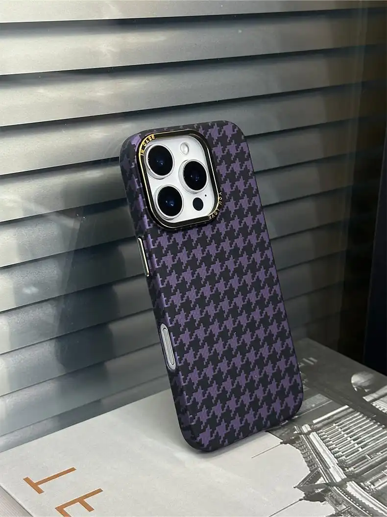 İPHONE 15 PRO MAX UYUMLU KAZAYAĞI DESENLİ KILIF