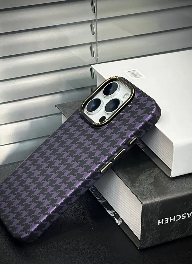 İPHONE 16 PRO MAX UYUMLU KAZAYAĞI DESENLİ KILIF
